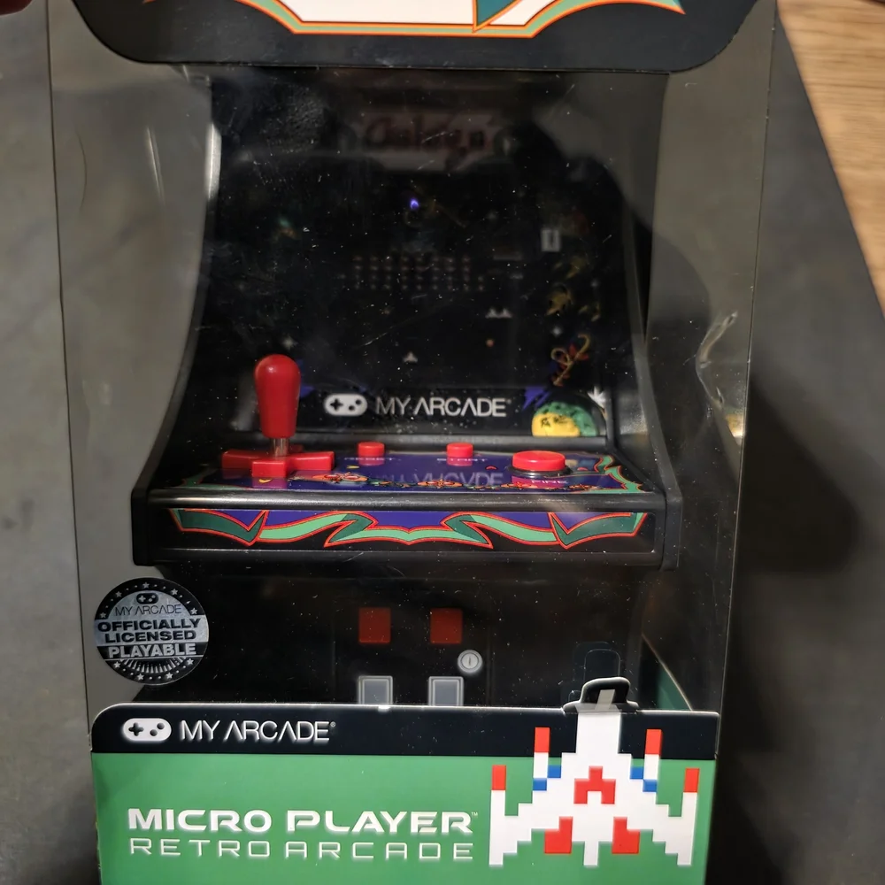 Arcade Micro Player Retro Console - Black and Red
